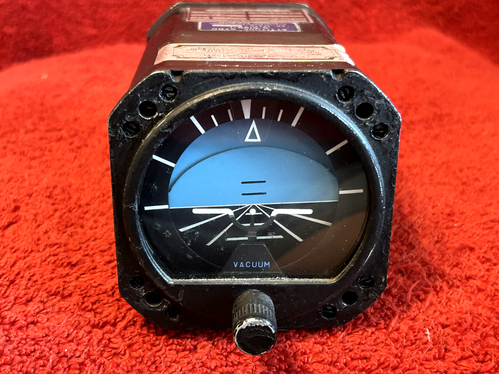 AIM 300-2CFM (8) AUTO PILOT VERTICAL GYRO ADI