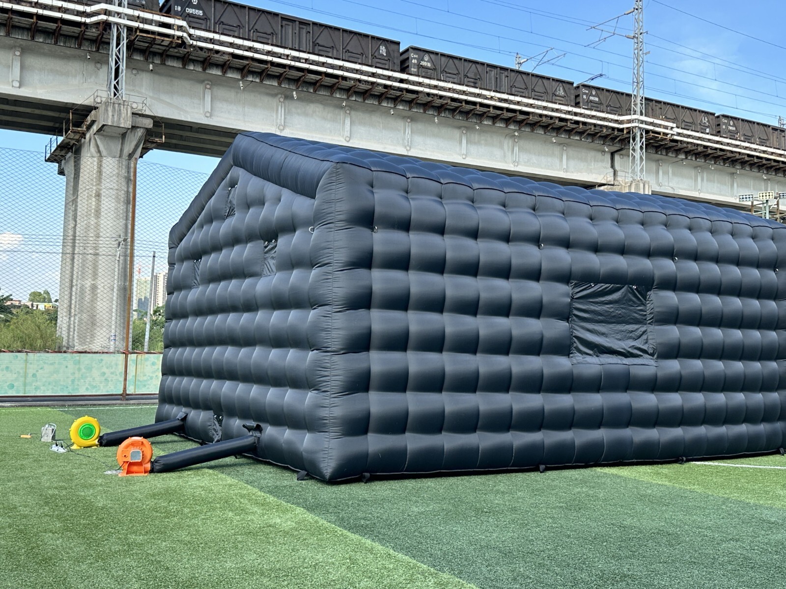 NEW Portable Inflatable CubeLounge Party Waterproof Nightclub House Disco Tent