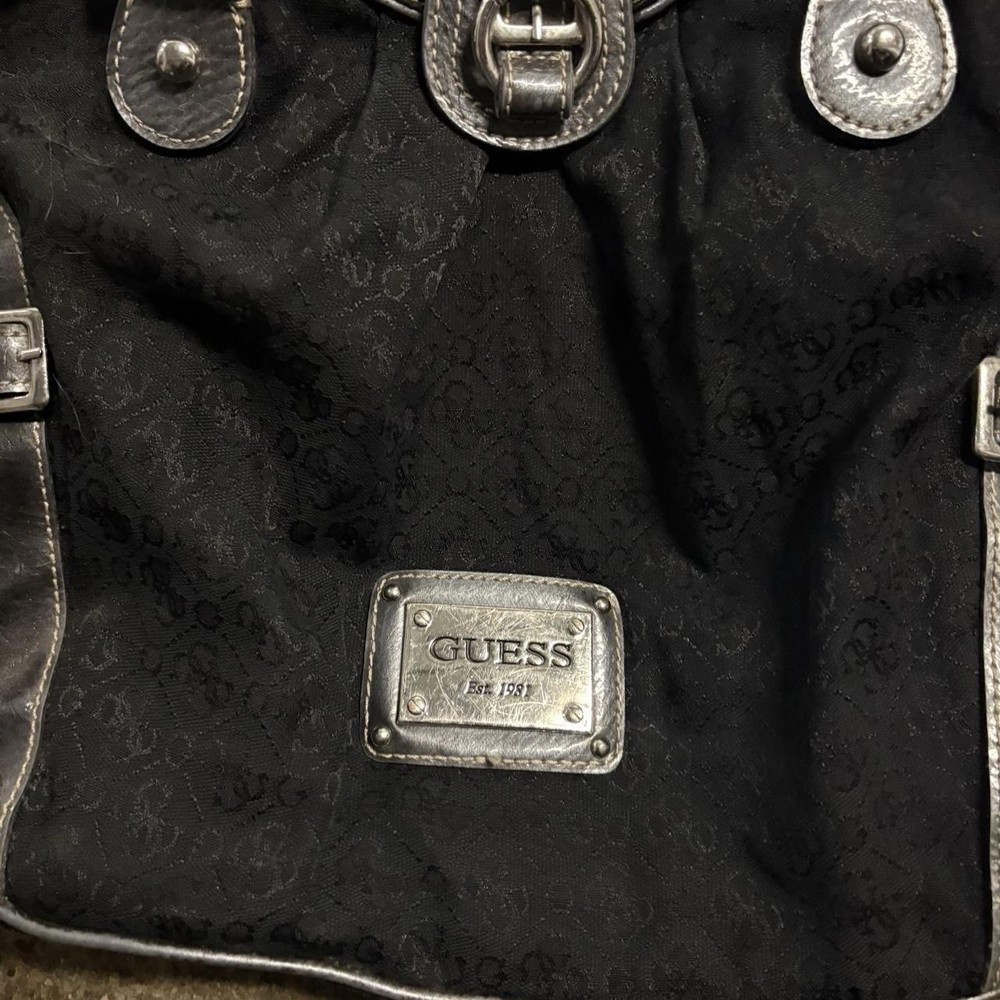 Y2K 2000s Guess Authentic Monogram Shoulder Bag Purse