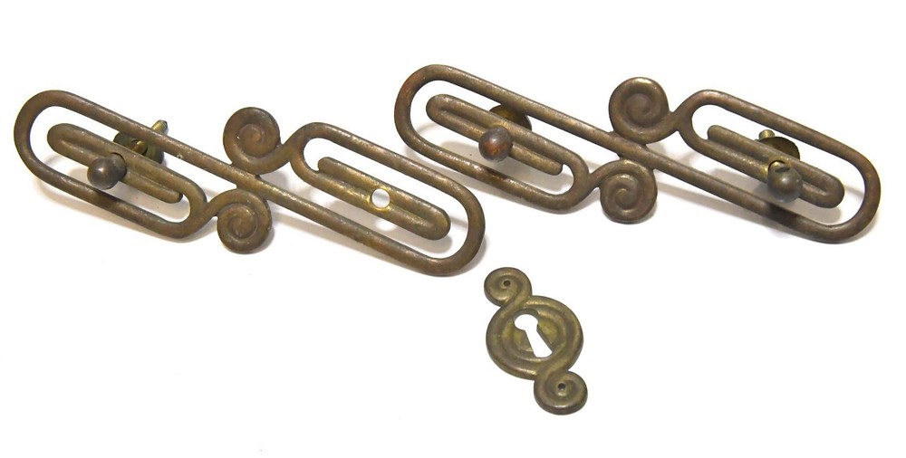 2 VINTAGE BRASS ART DECO STYLE DRAWER PULLS / HANDLES