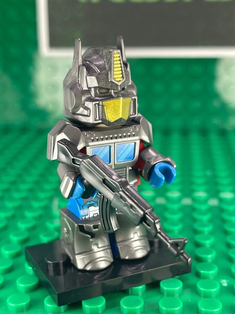 Custom PAD Printed TRANSFORMERS OPTIMUS PRIME G1 Grey Variant Minifigure w/Case