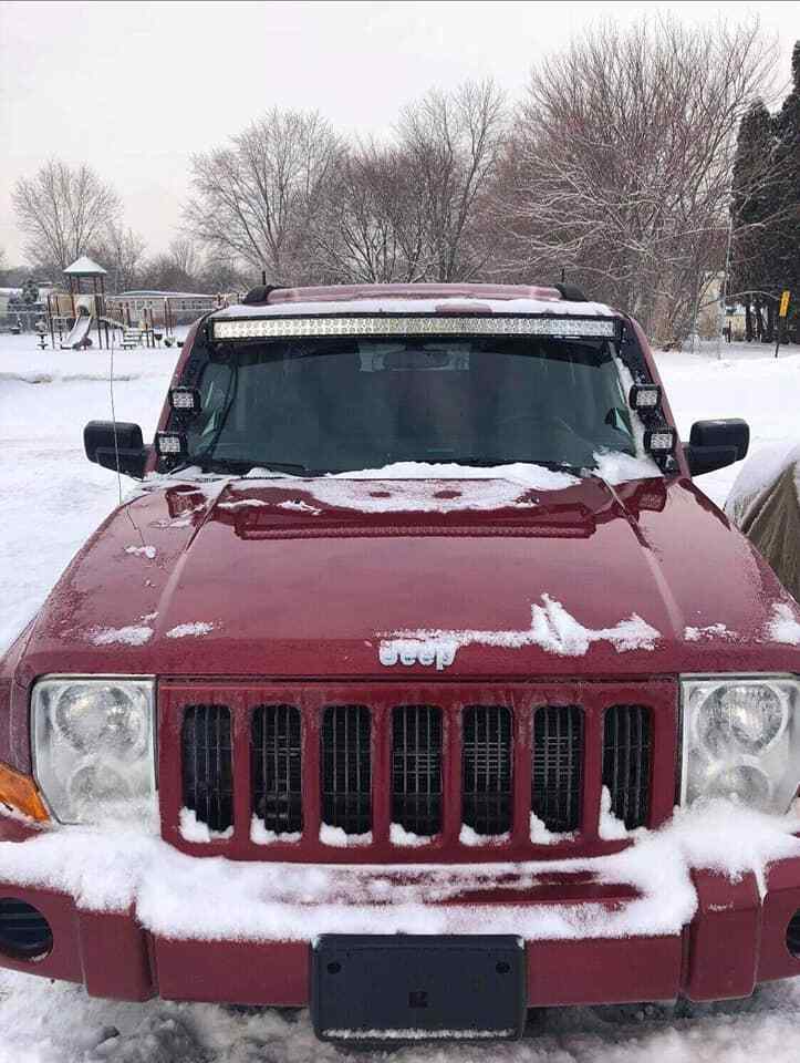 Windshield Pillar Mounted Brackets LED Light Bar FITS Jeep Commander XK