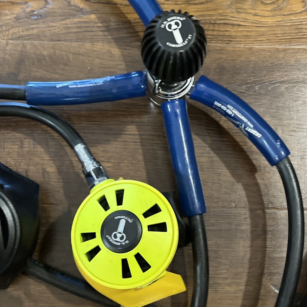 U.S. Divers Oceanic SCUBA Regulator Set