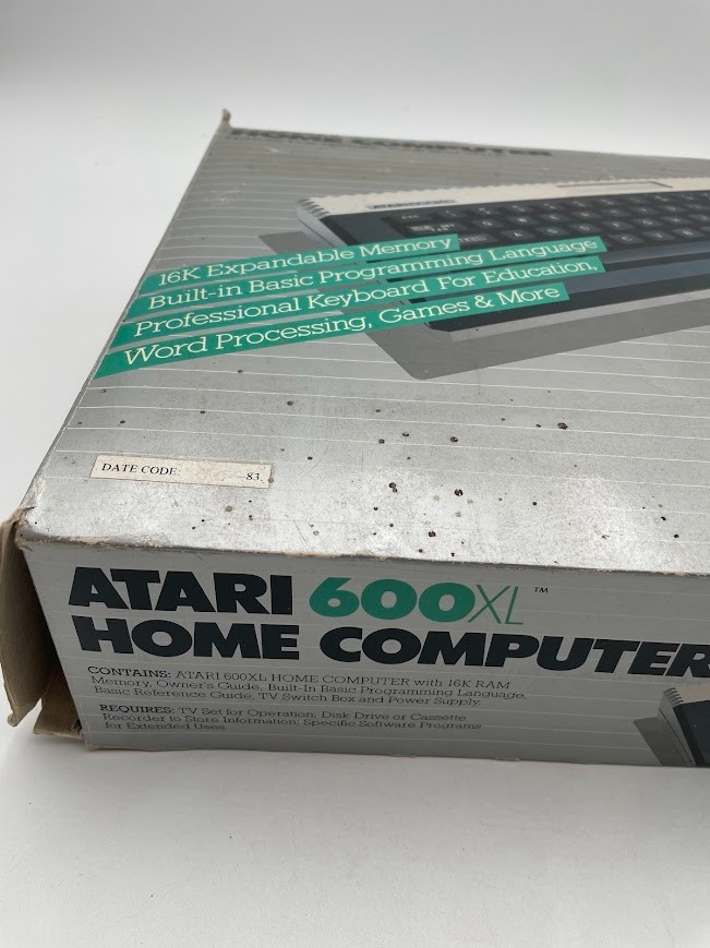 ATARI 600XL Home Computer New Worn Box