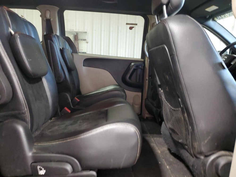 CARAVAN 2018 Glove Box 413149