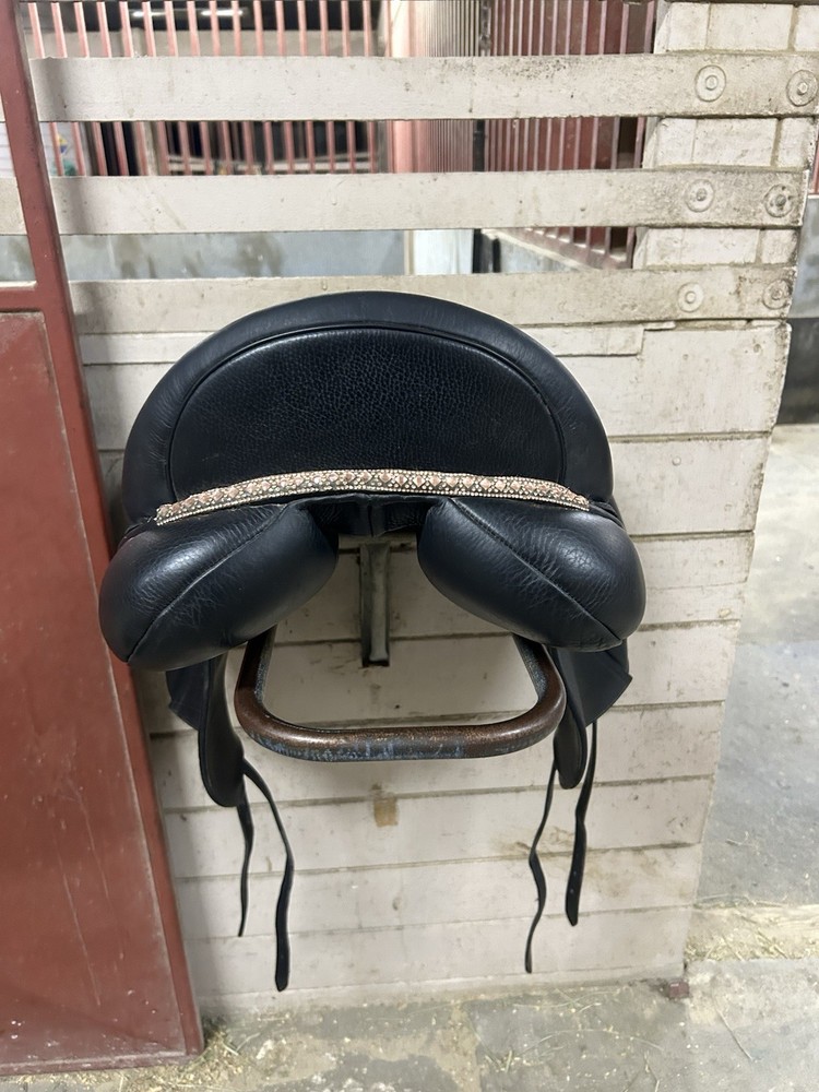Custom Saddlery Steffens Saddle