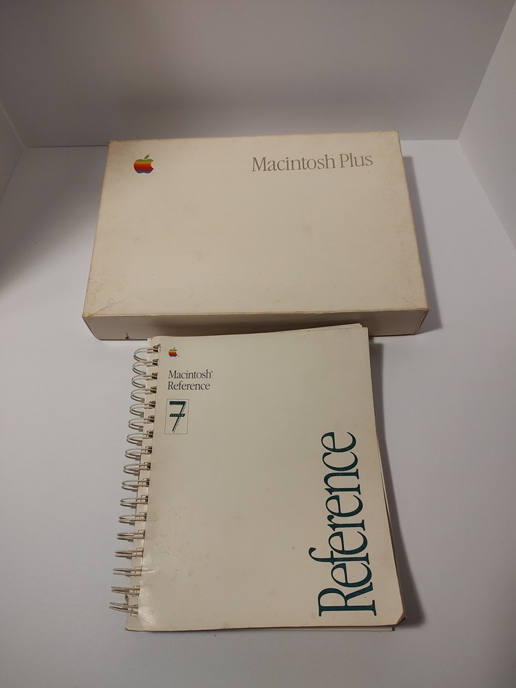 Macintosh Plus User Guide & Macintosh Reference System 7