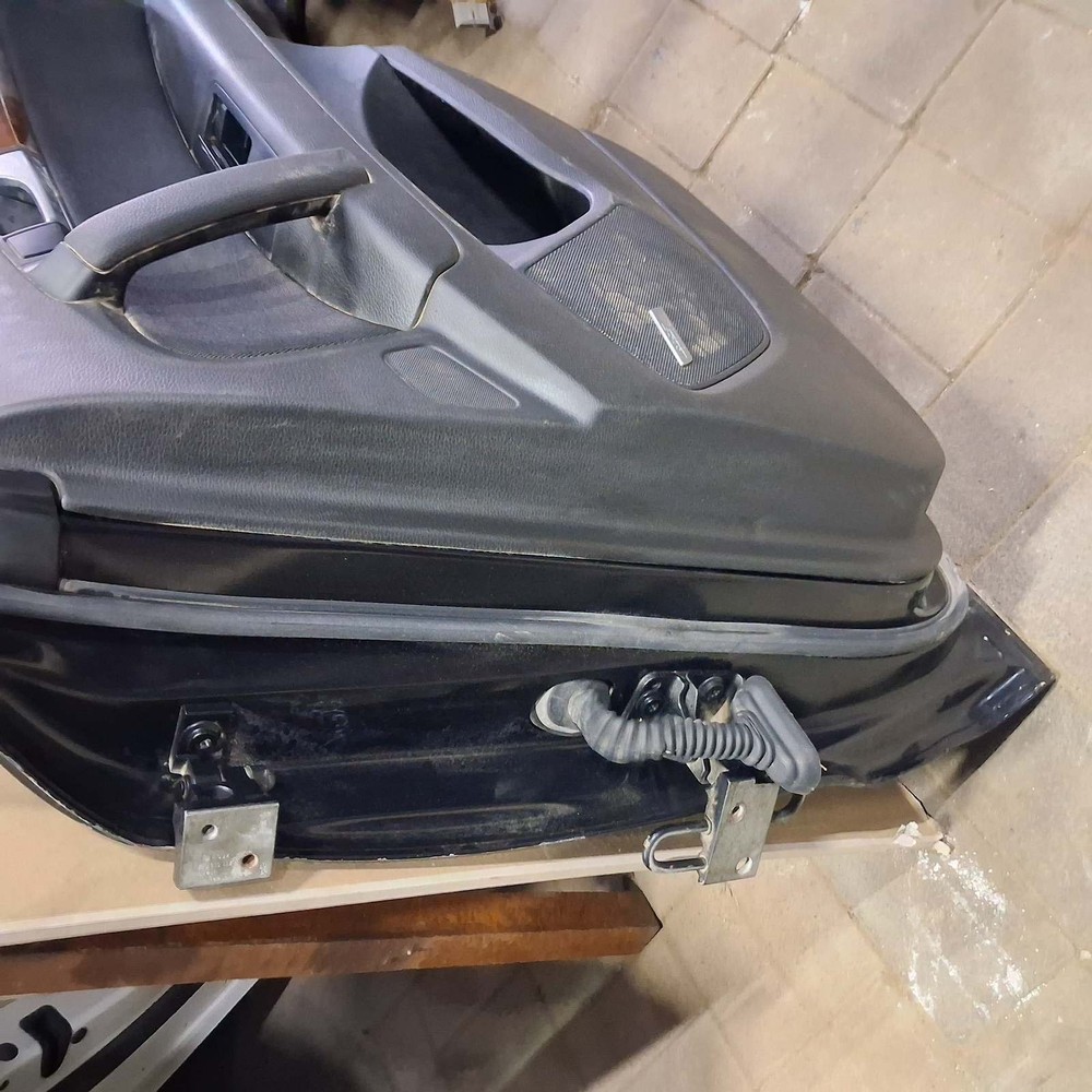 2007-2015 Audi Q7 Attachment Set 4L0098620