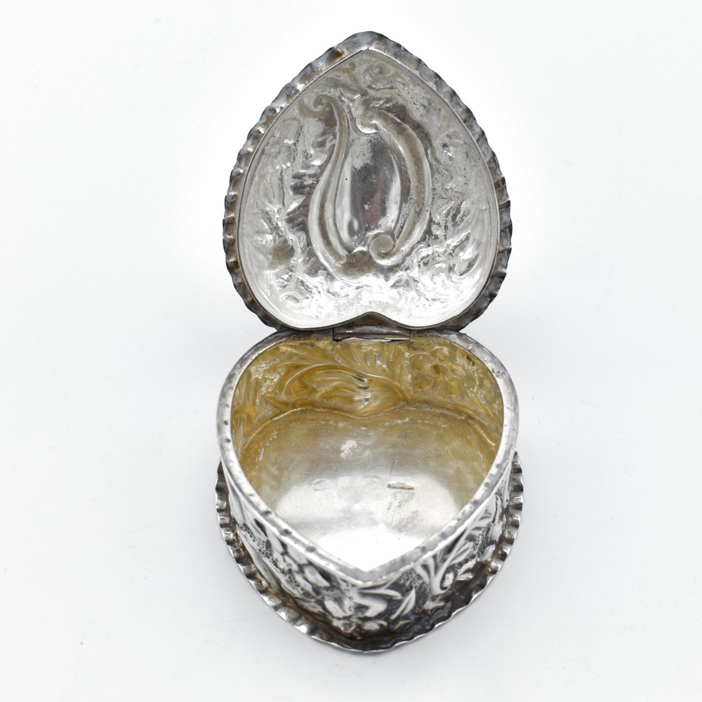 Antique Victorian Solid Silver Snuff Box Heart Shape 1876 Henry Williamson