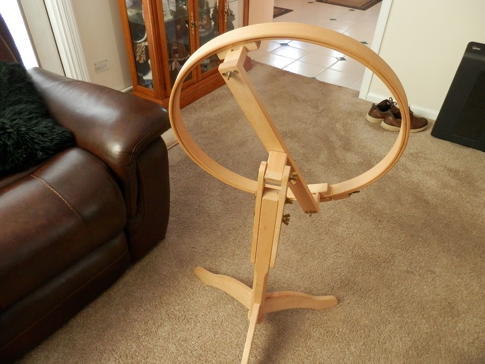 Hinterberg Design Standing Quilt Hoop 22"