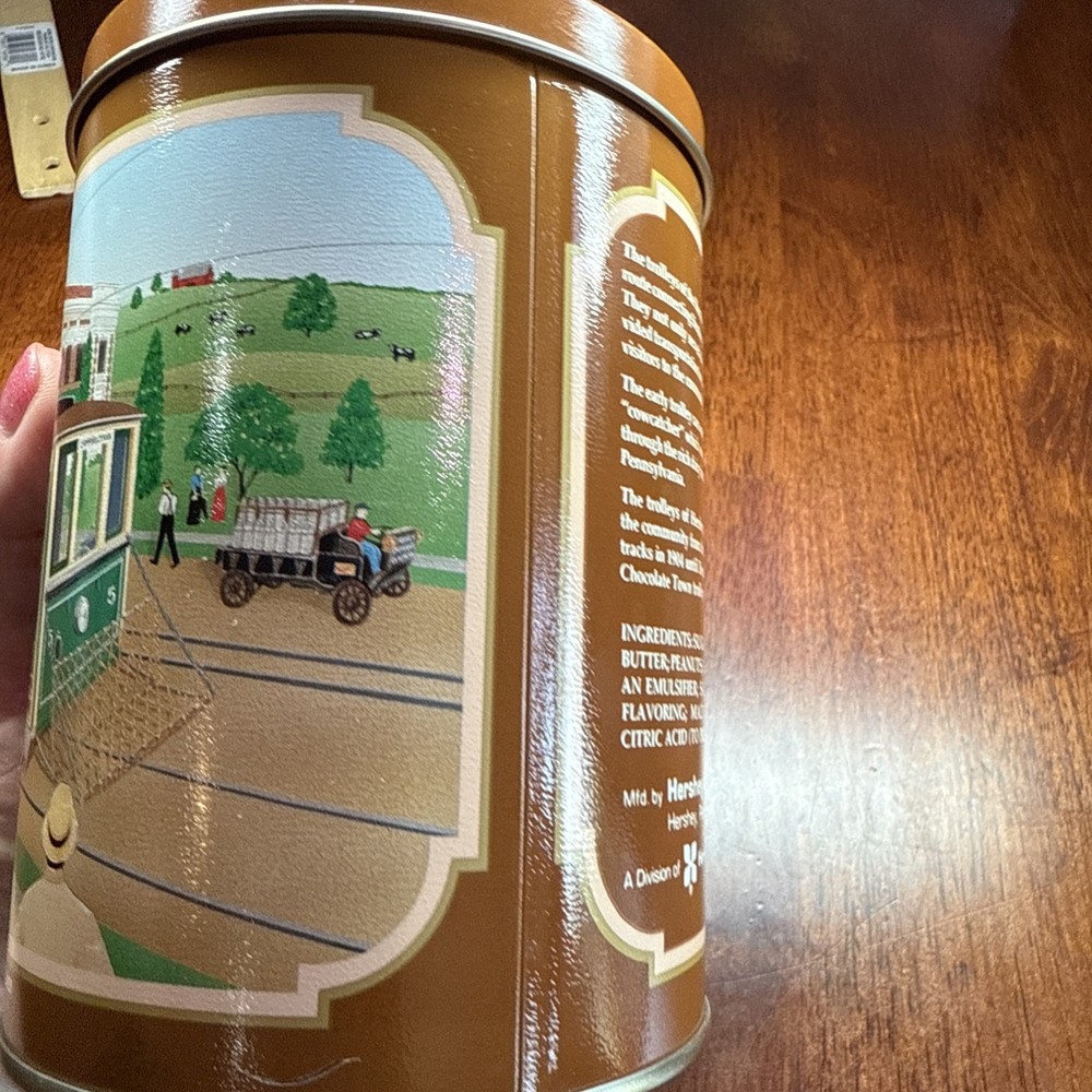 Hershey Assorted Miniatures Chocolate Tin Chocolate Town Scene
