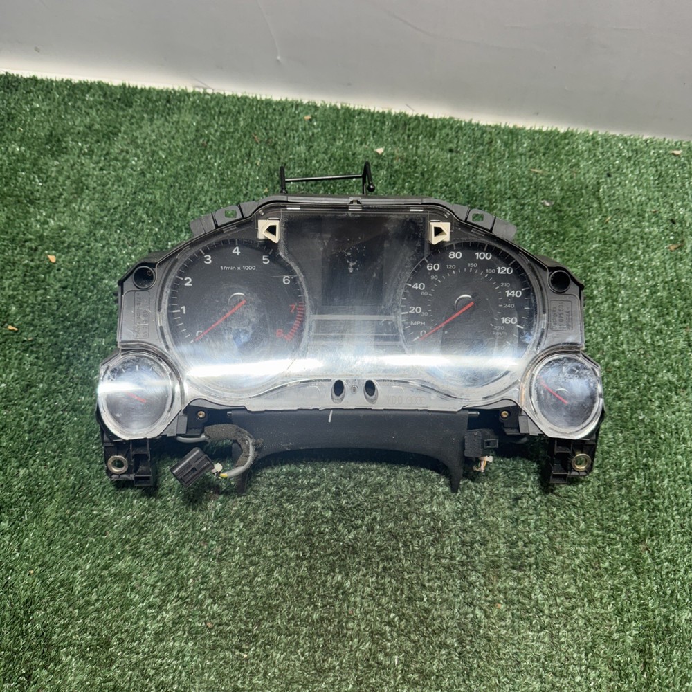🚩AUDI A8 OEM Dash Instrument Cluster Speedometer Unknown Miles 4E0 920 950
