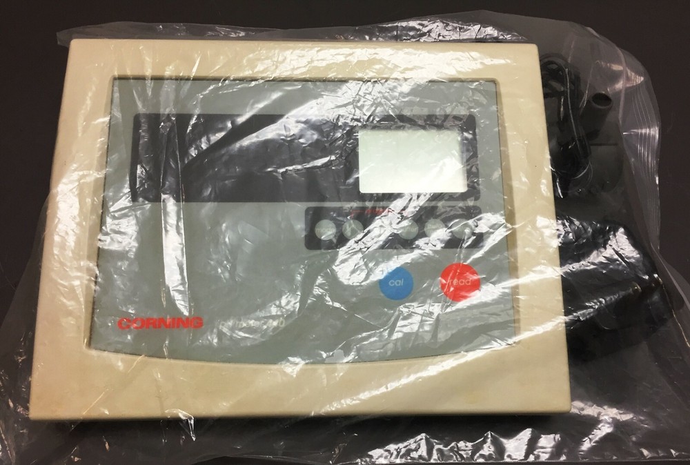 Corning Model 440 pH Meter