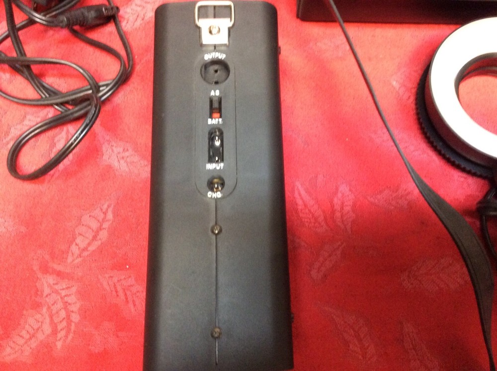 Capro RL80 Ring Light with case 120-240V - Tested