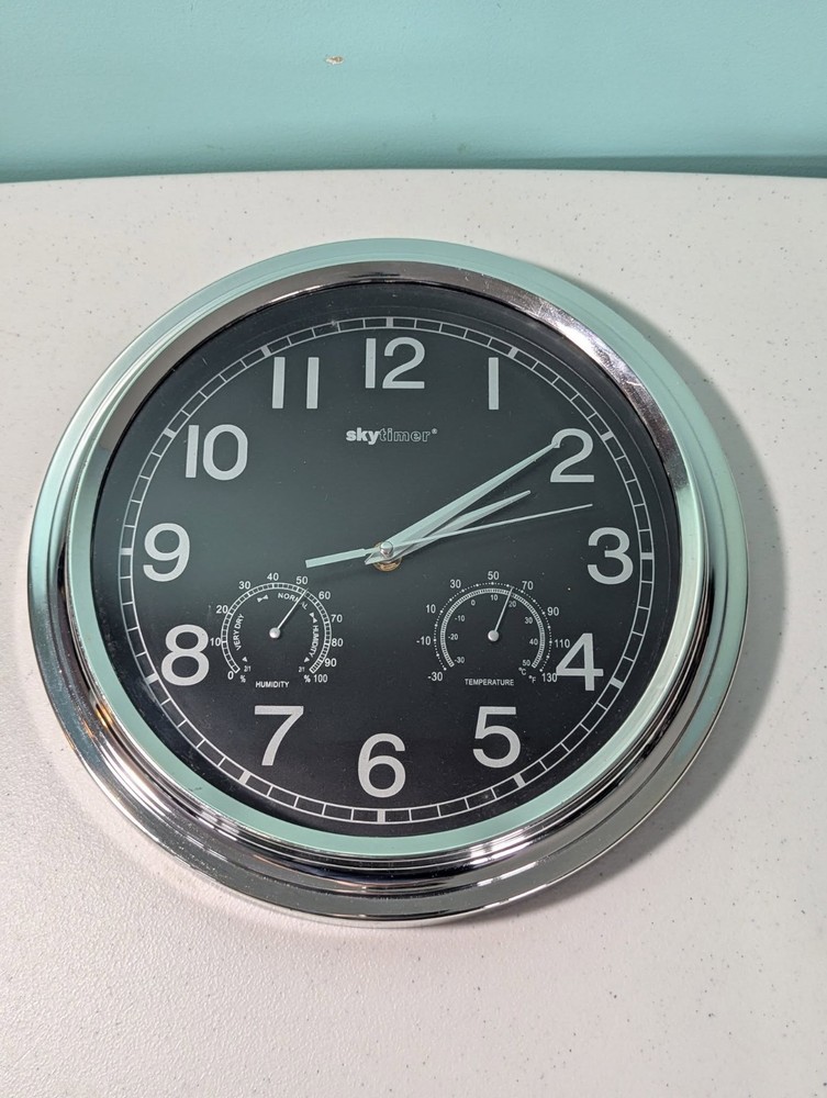 Sky Timer Black & Gray Hanging Wall Clock 13" Round Tested Working