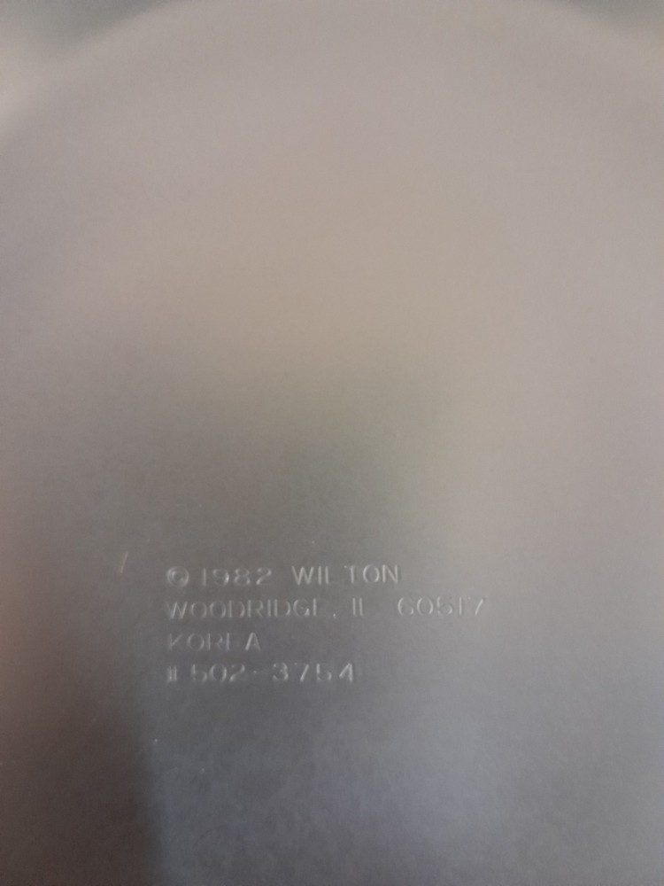 1982 Wilton Huggable Bear Aluminum Baking Pan