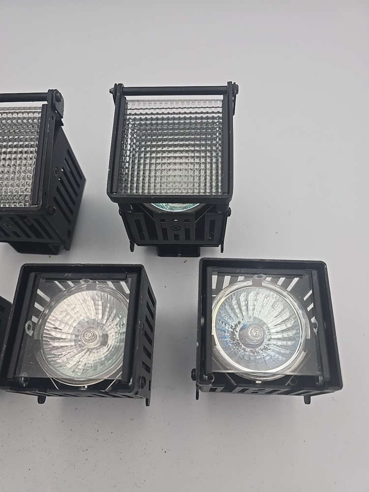 Anton Bauer Ultralight 2 Camera Mounted Light Lot 5