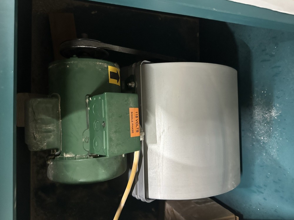 NICE Dynabrade 64700 Down Draft Sanding Table 36”x72” Single Phase 110v