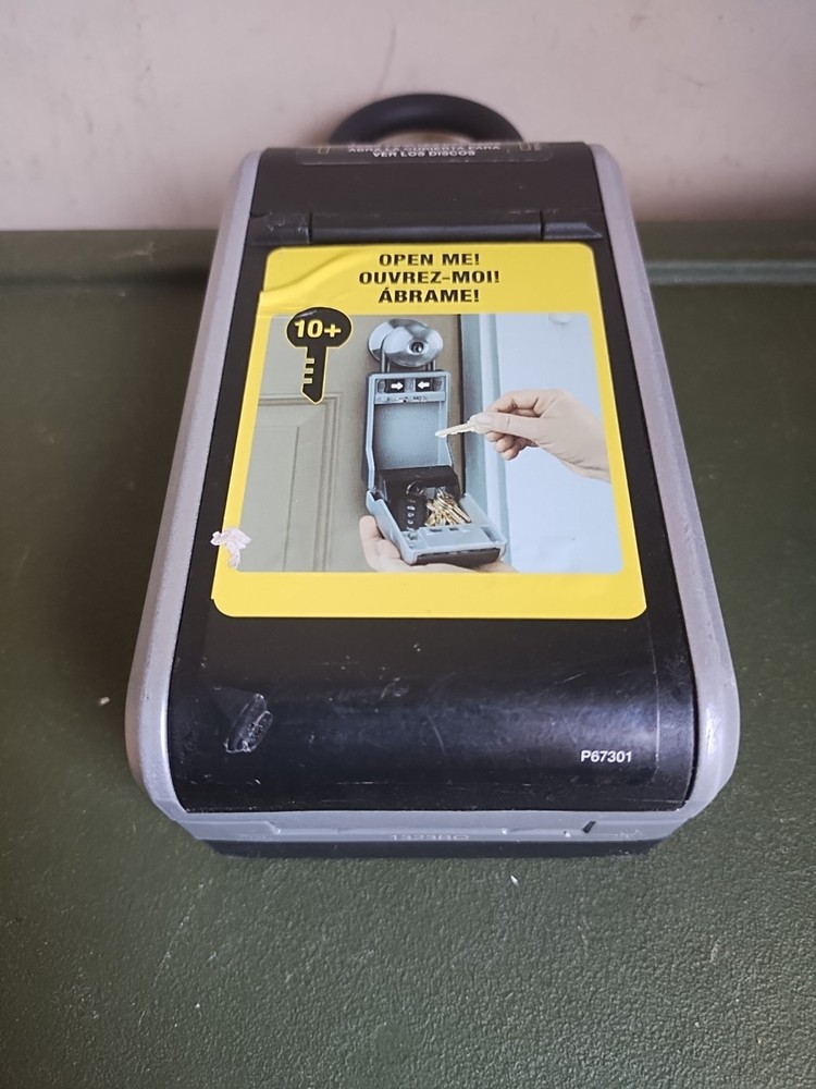 Master Lock Portable Combination Lock Box 5480D (No Code) Holds 10 Keys