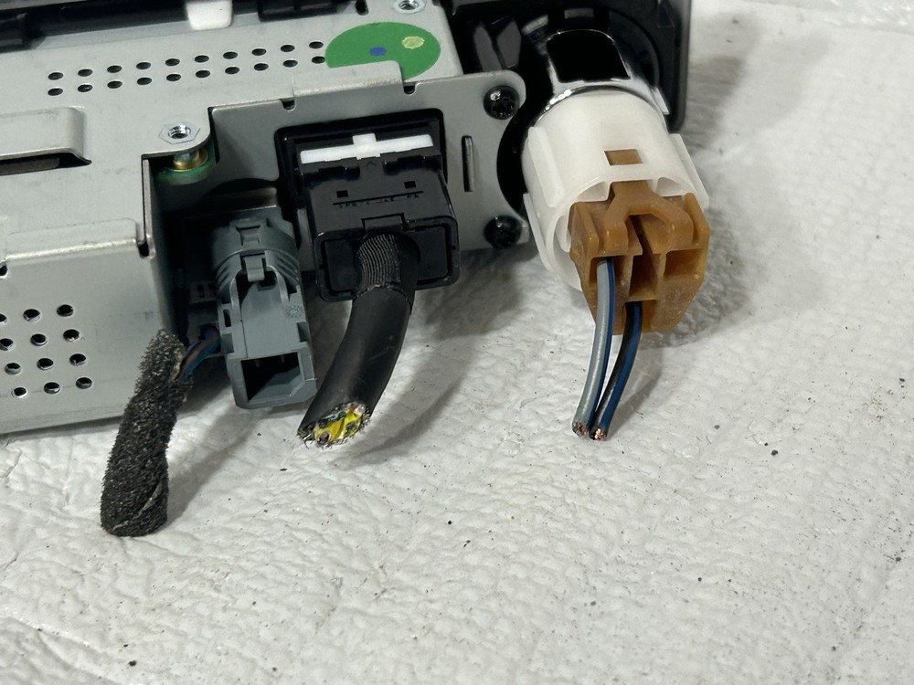 OEM JAGUAR E-PACE USB PORT & 12V SOCKET TRIM PANEL JPLA19E110BB 2017 - 2021