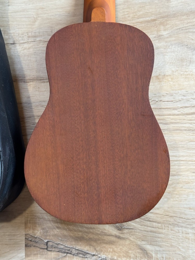 Rogue Fine Instruments RU12 Standard Soprano Ukulele W/ Case 4 String 20”