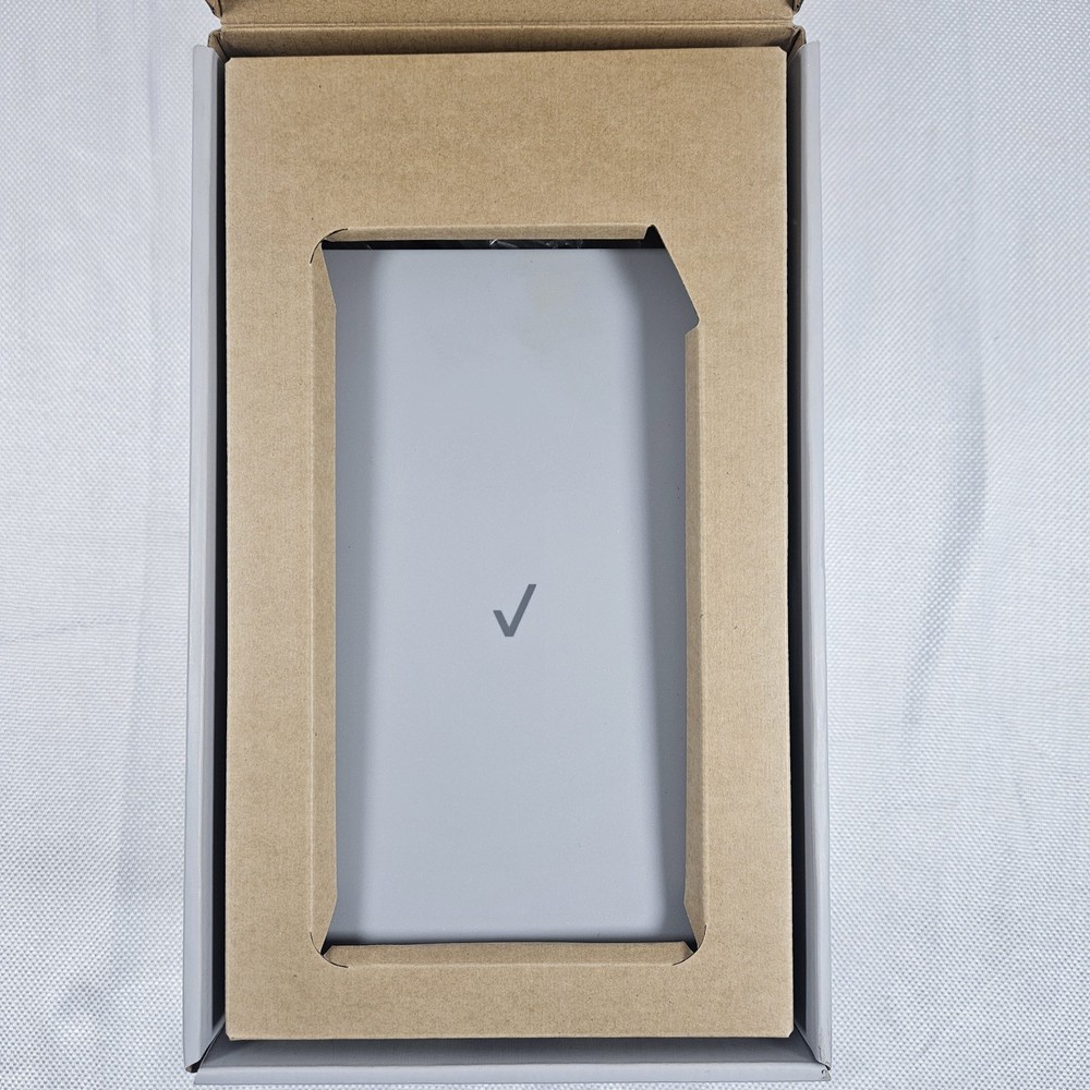 Verizon Internet Gateway WNC-CR200A Open Box