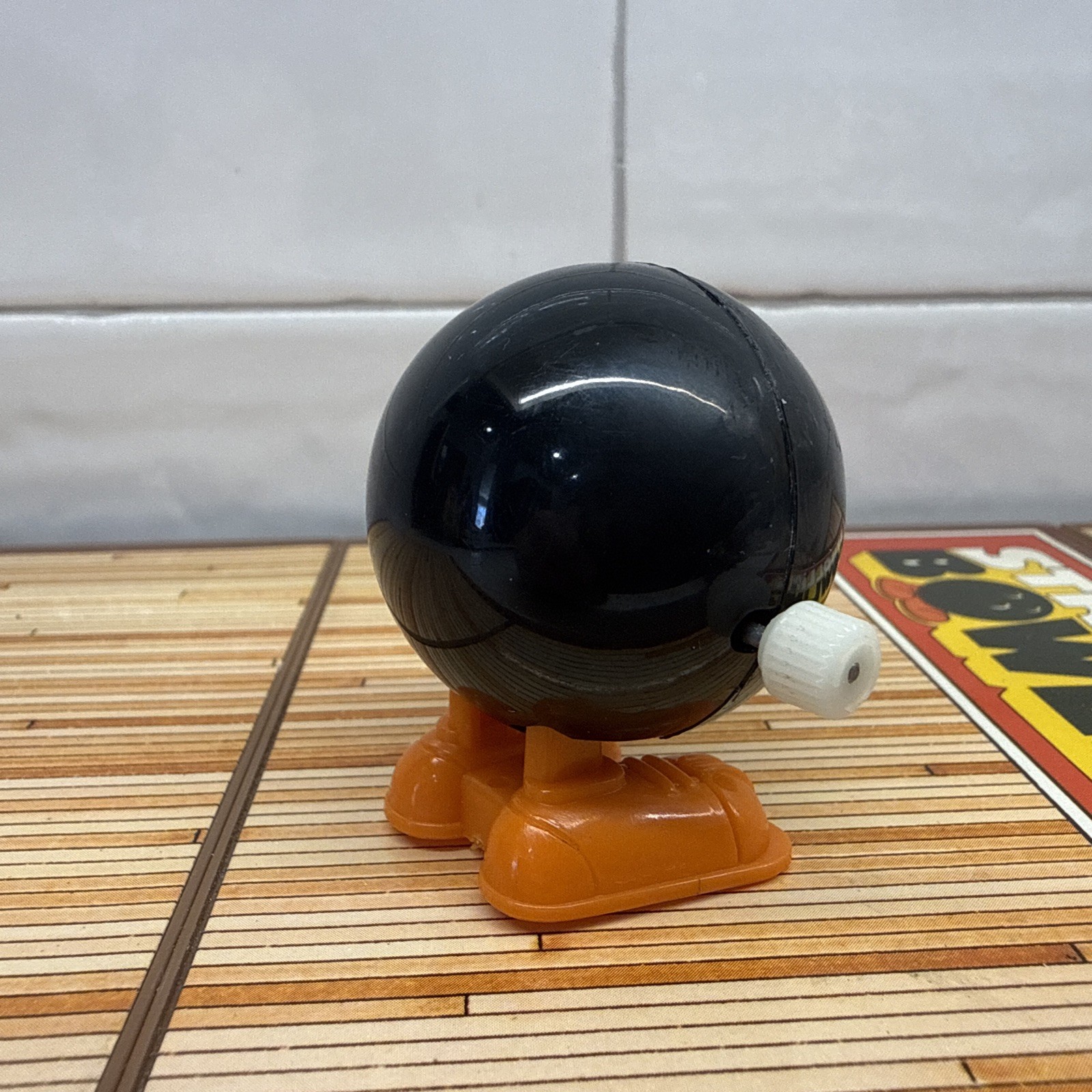 Vintage TOMY Strolling Bowling Wind Up Game Japan Tested Works Complete Toy