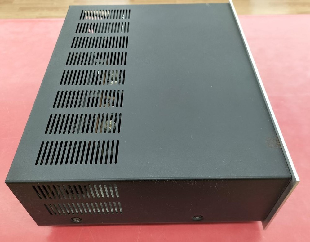 Integrated amplifier transistor Operation confirmed MODEL1040