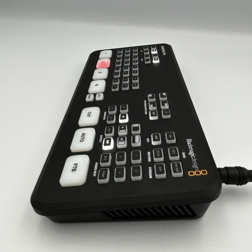 Blackmagic Design ATEM Mini Pro ISO Live Stream Switcher & HDMI Cables EUC WORKS