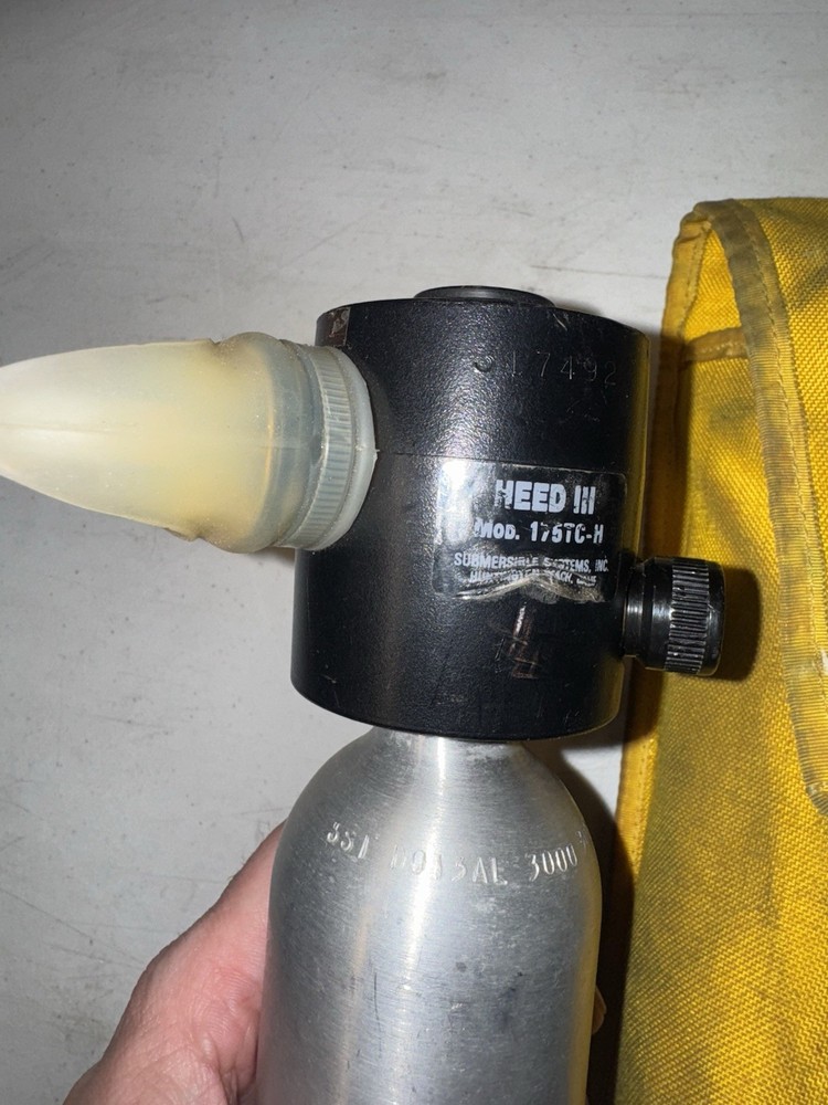 HEED III Model 175TC-H Bottle Regulator System Submersible Systems Inc- W/Case