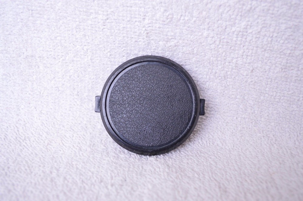 Generic 55 mm Plastic Tab Lock Front Lens/Filter Cap  (LC-9)