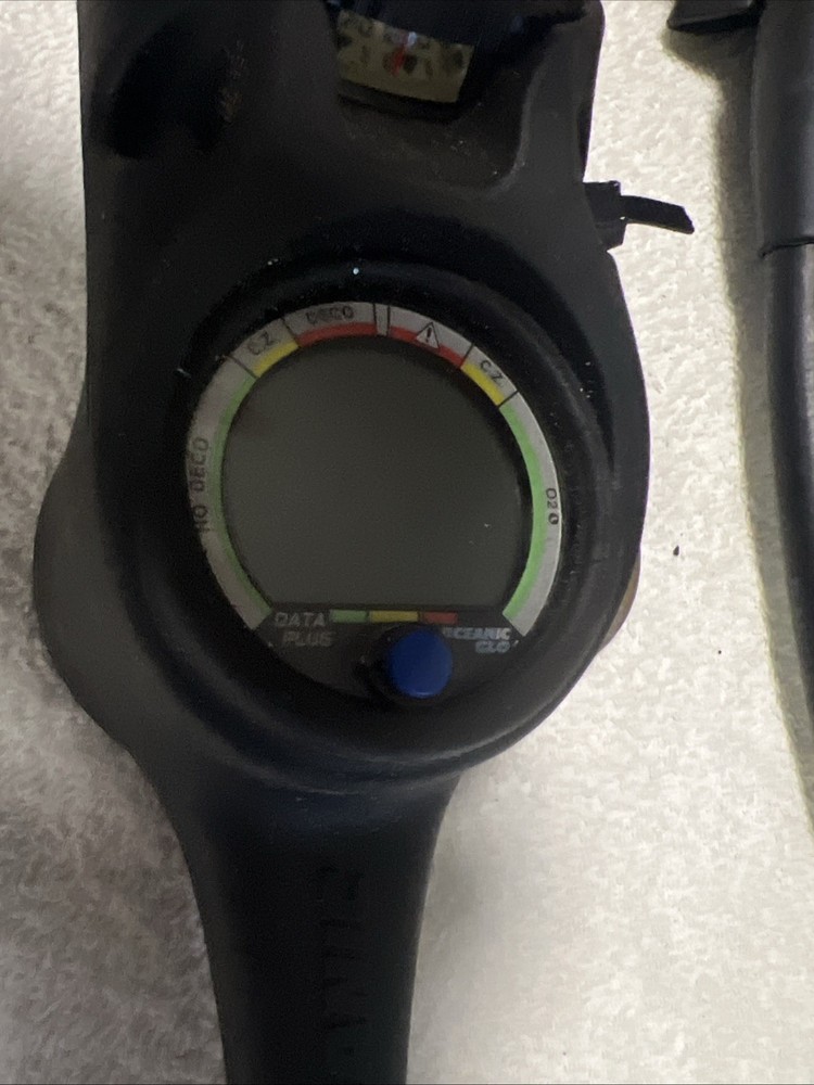 Oceanic Prodigy Dive Computer, W/ Oceanic Reg andAlpha 10 2nd Stage Reg