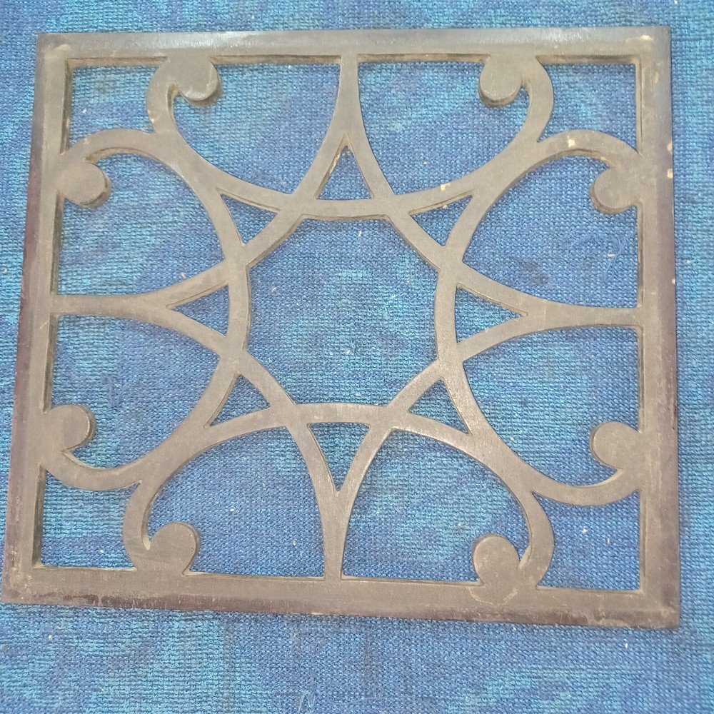 PHONOGRPAH FRONT GRILL