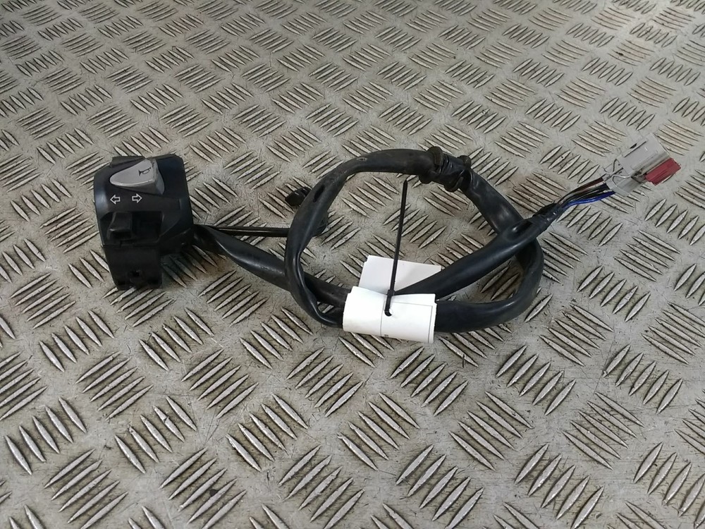 2010 HONDA VFR 1200  LEFT SWITCH GEAR