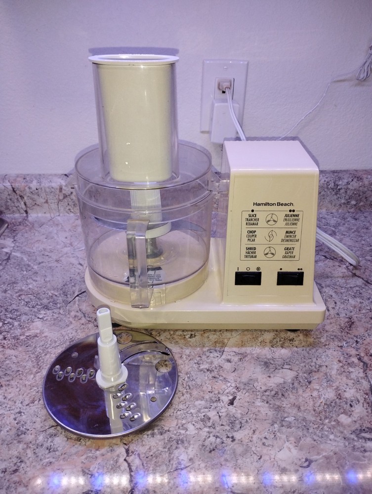 Hamilton Beach Food Processor Mod. 702R. Listed 917B