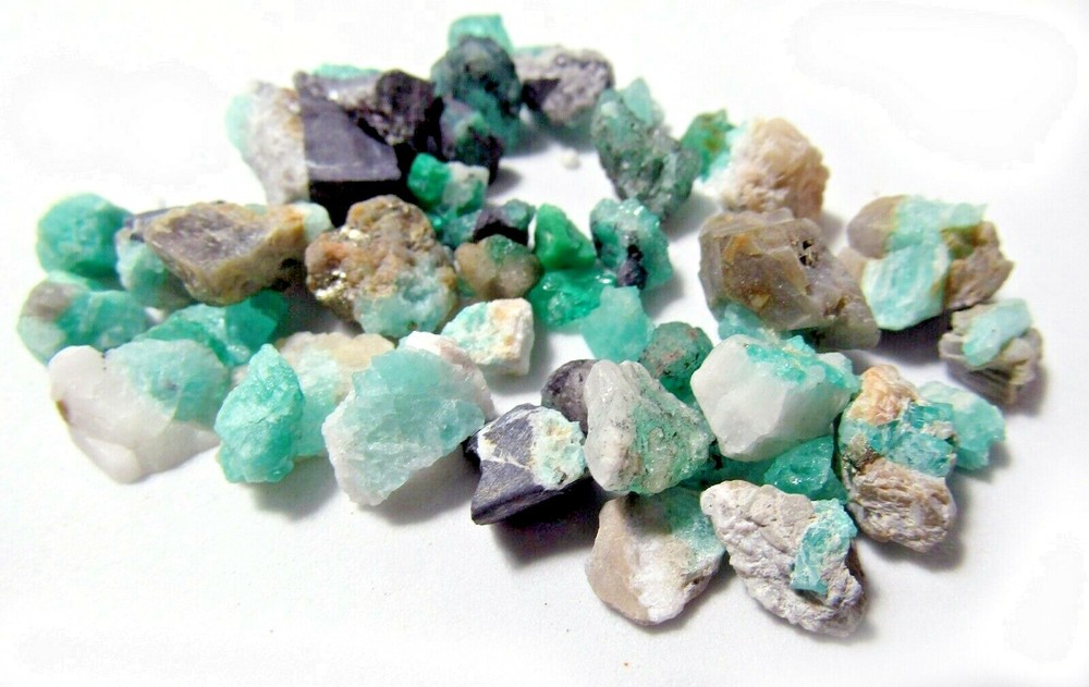 Raw Emerald Stone (1) in its Matrix