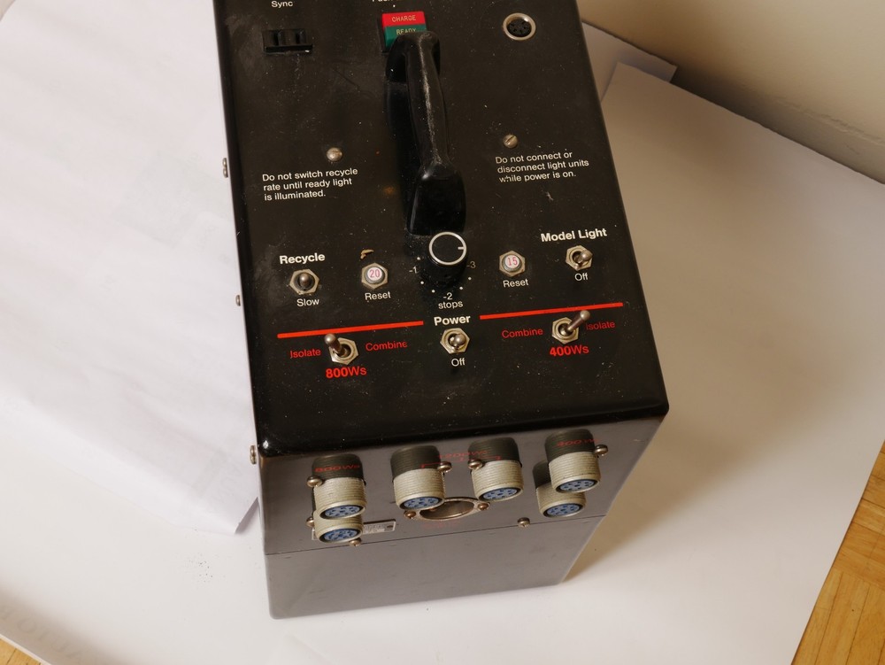 Speedotron strobe power pack 2403