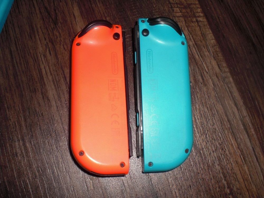 OEM Nintendo Switch Joy Con Pair Blue Red AUTHENTIC L R Left Right Controller