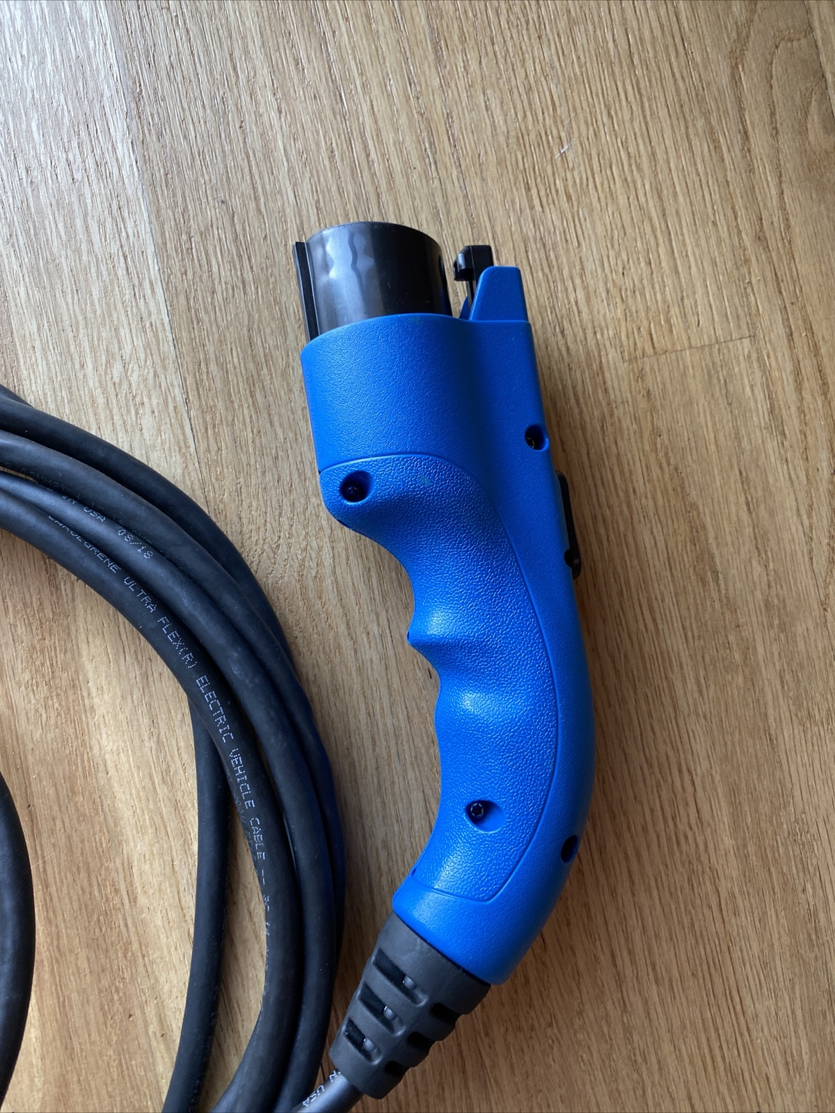 BMW EV Hybrid charger i3 i8 X3 X5 330e 530e 740e 745e Plug-In charging cable 16A