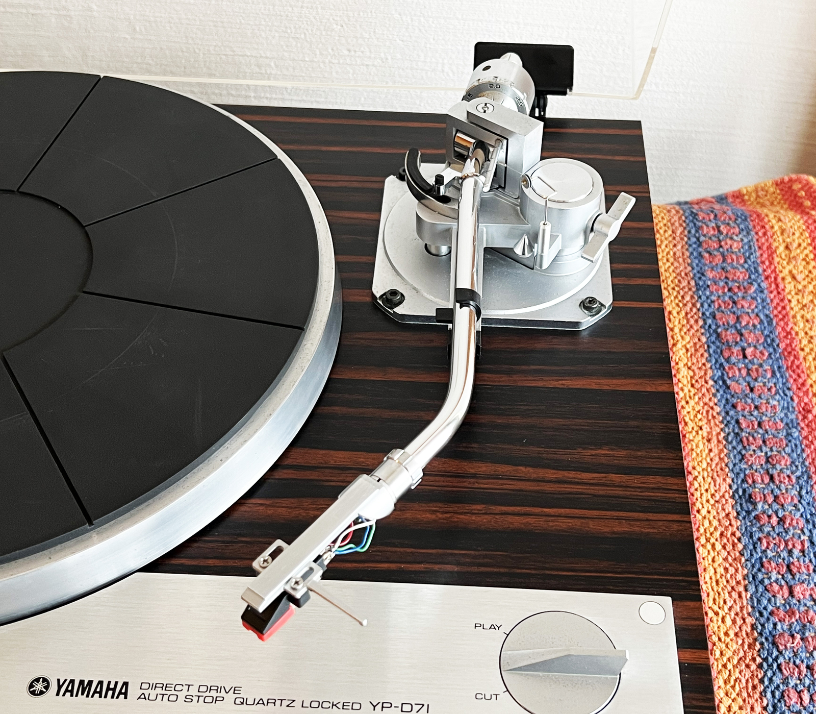 Yamaha YP-D71 Direct Drive Record Player Turntable Confirmed Excellent Operation