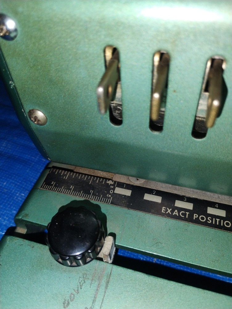GBC Combo Binding Machine Model 202 -pb