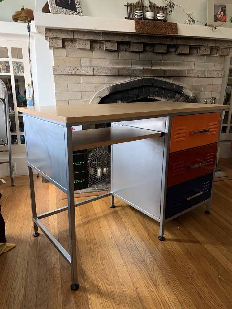 bedroom furniture set used