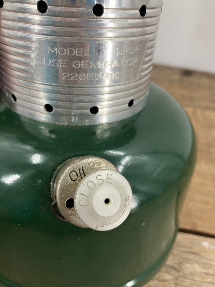 VTG Coleman Lantern Double Mantle Model 220F with Globe Dated 1/73- Untested