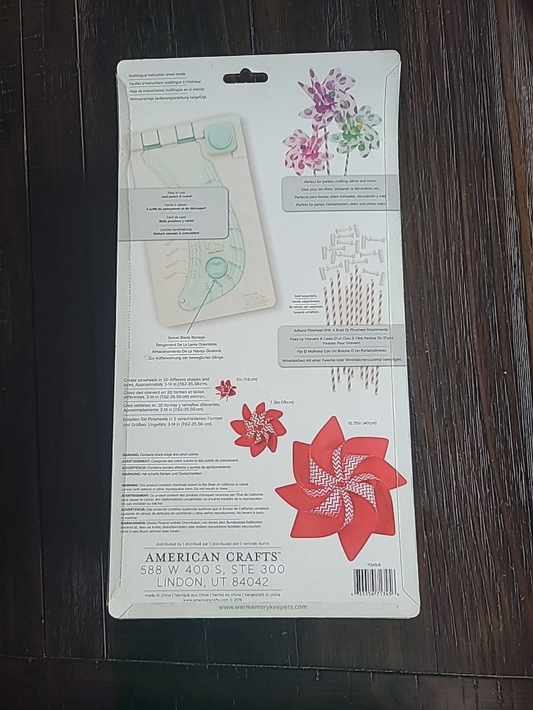 NEW We R Memory Keepers Pinwheel Punch Board