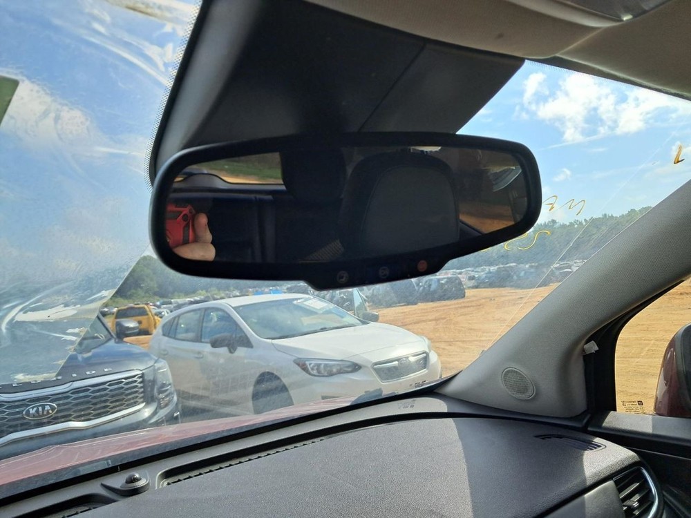 ENCORE 2018 Glove Box 4737303