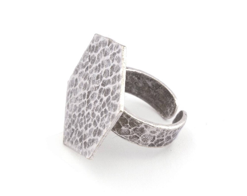 Hexagonal Hammered Adjustable Ring Blank - Antique Silver Plated Brass 25mm 4952