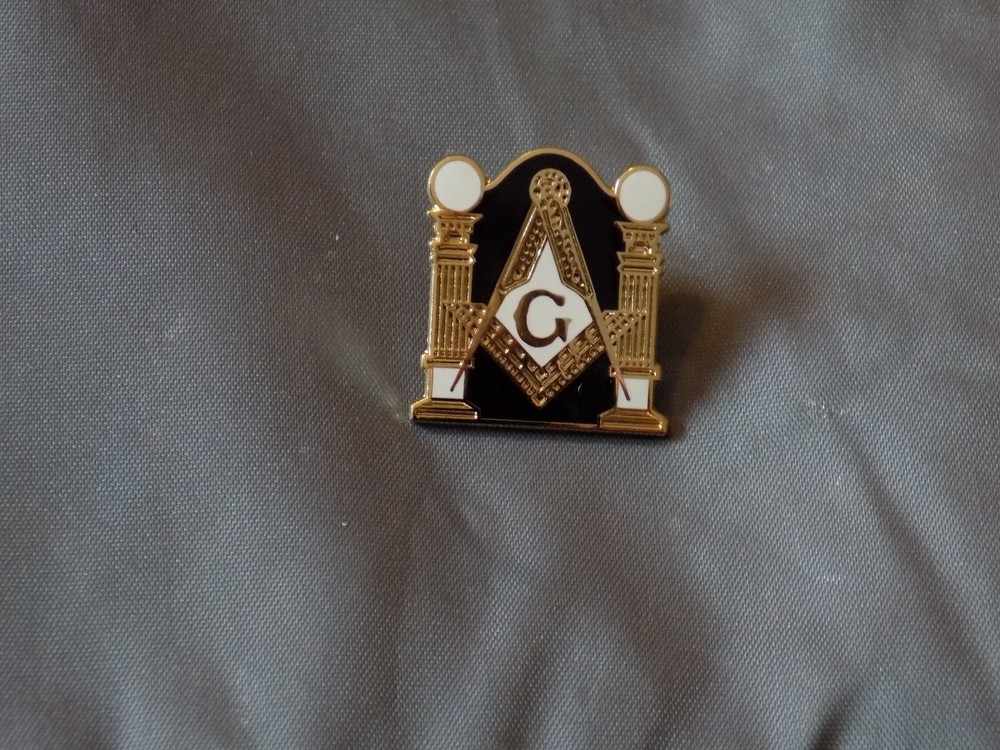 Master Mason Lapel Tac  Square Compass Masonic Fraternity Pillars NEW!
