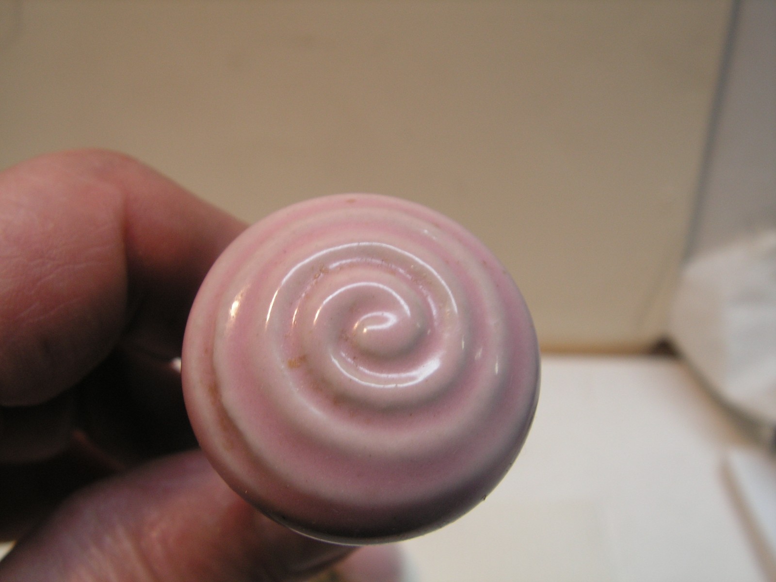 4 Vintage Porcelain Drawer Pull Handle PINK SPIRAL Cabinet Knobs NICE!