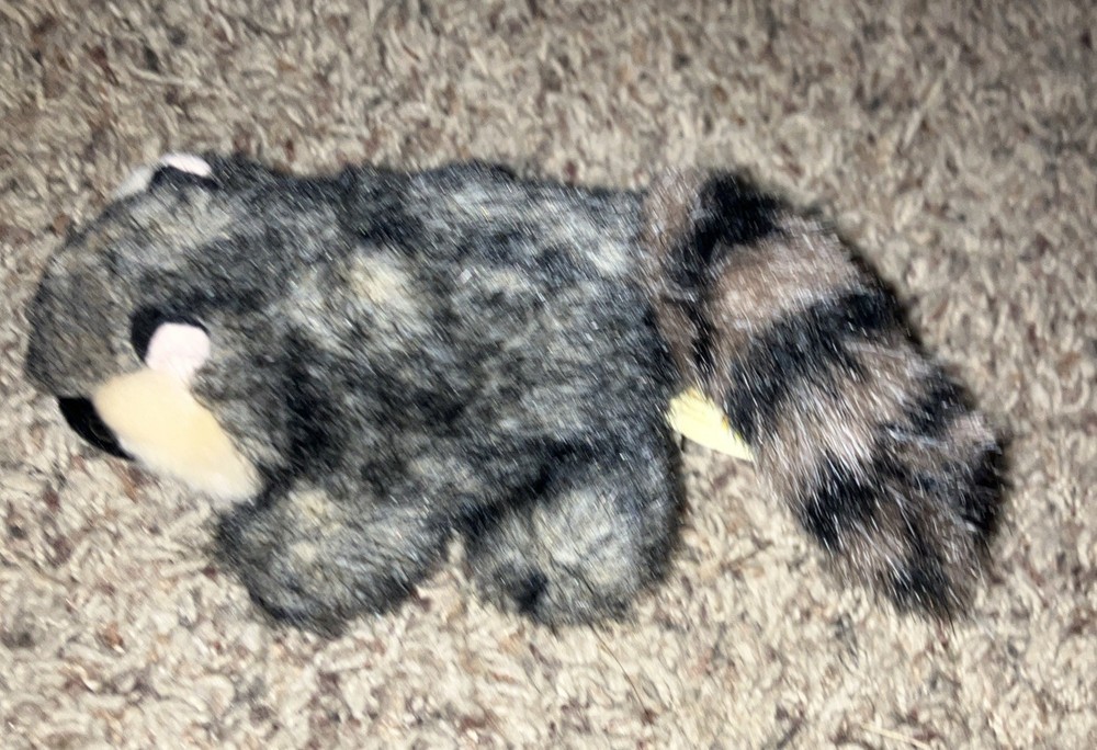 FOLKMANIS MINI FINGER PUPPET MINI RACCOON