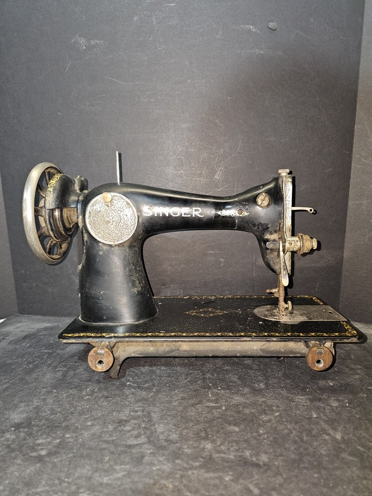 Antique Singer Model 15 Manual Sewing Machine Head No Base Untested #AE024424